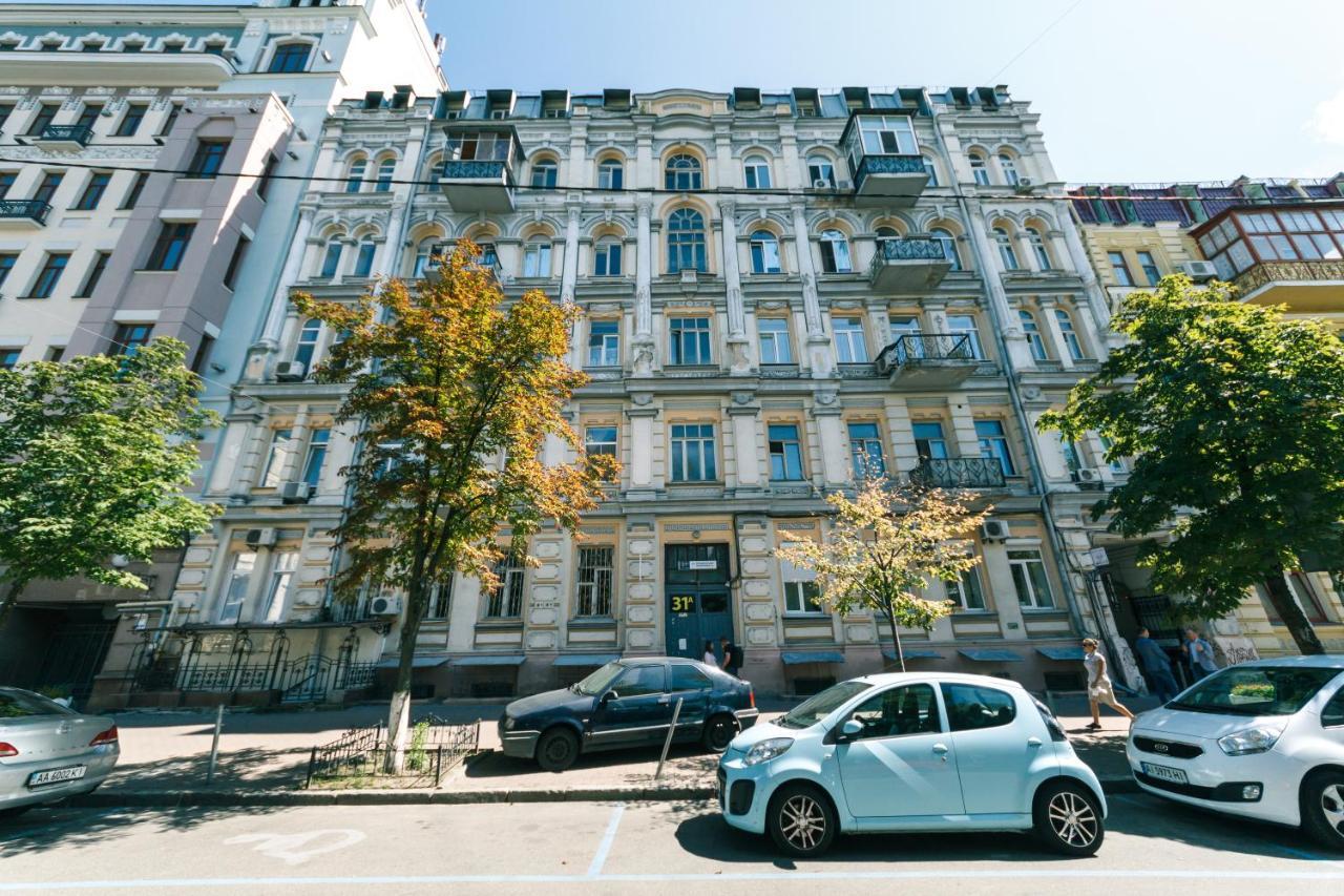 Vip Apartment Near Kreschatyk, 31А Pushkinska Street 基輔 外观 照片